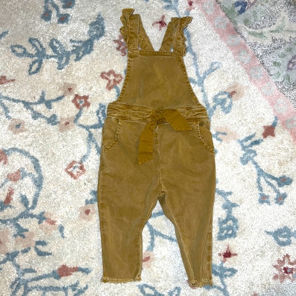 Salopette Zara Enfant Fille Taille 7, Une Pièce, Très Bon état